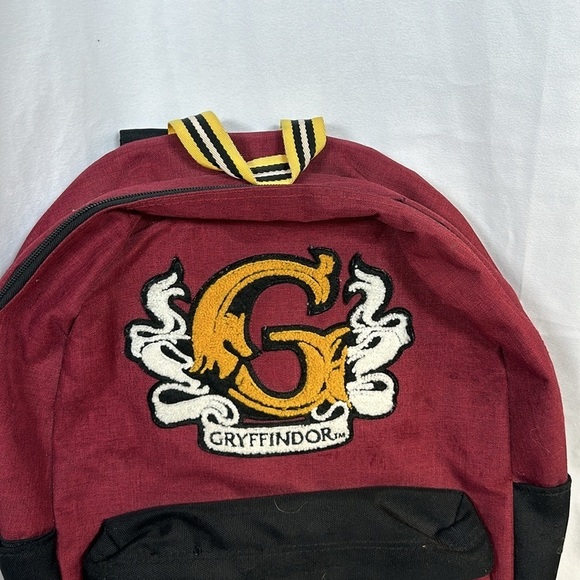HARRY POTTER GRYFFINDOR BACKPACK - Picture 3 of 4